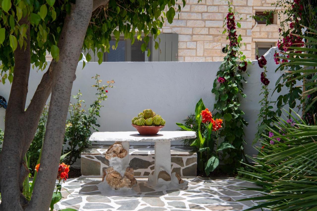Ricos Two Bedroom House - Naoussa Paros Екстериор снимка